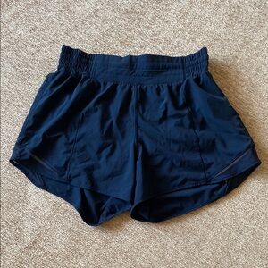 Lululemon Hotty Hot High-Rise Lined Short 4"